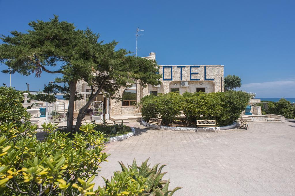 Hotel San Giovanni Polignano a Mare Bagian luar foto