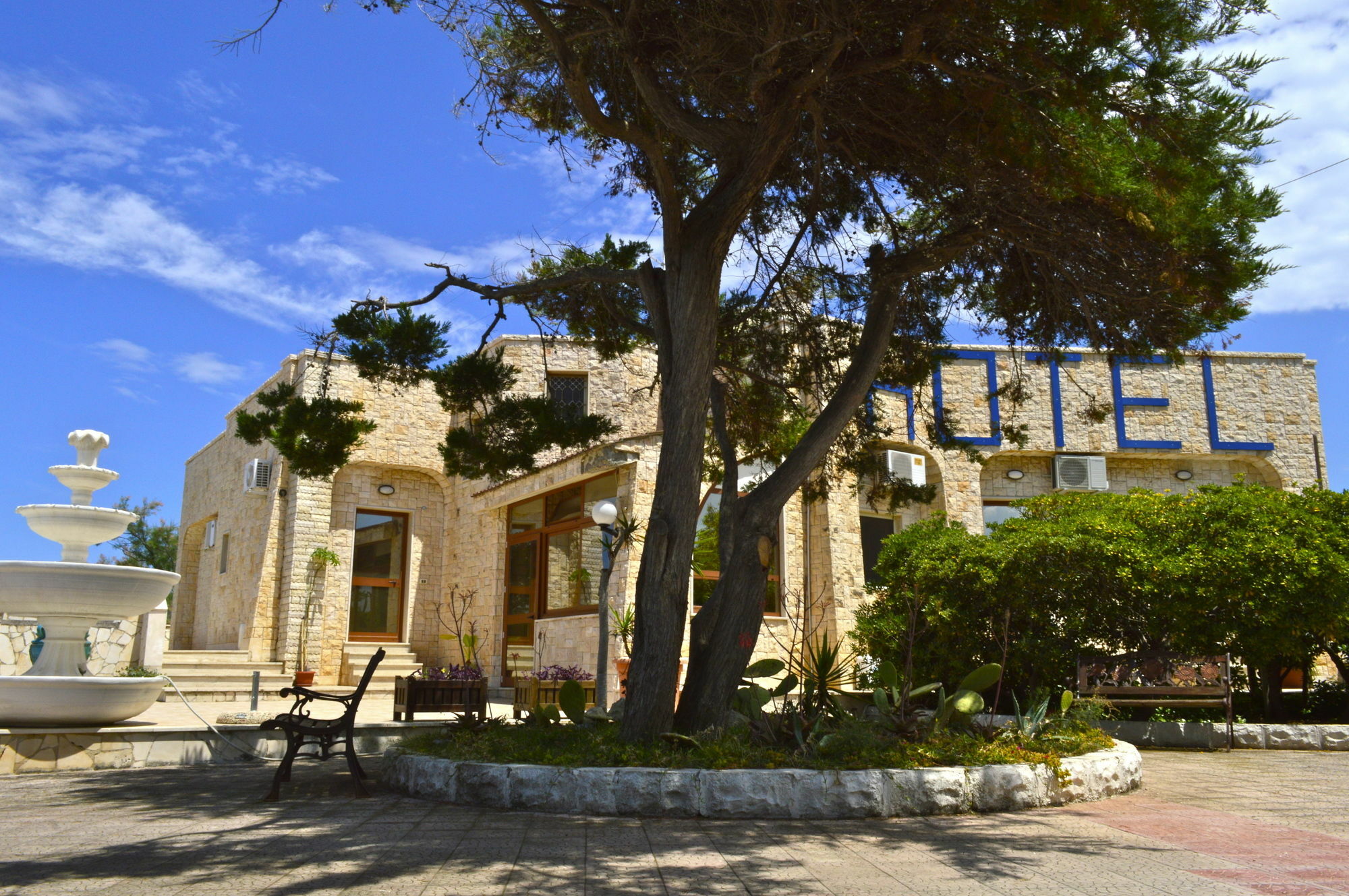 Hotel San Giovanni Polignano a Mare Bagian luar foto